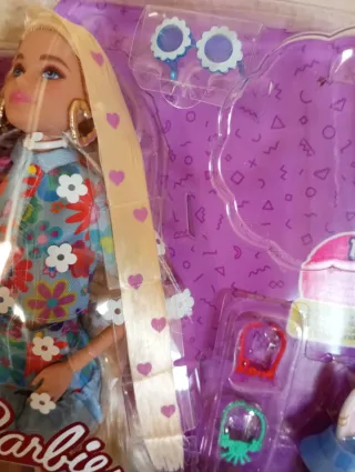 Muñeca Barbie con accesorios