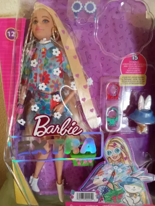 Muñeca Barbie con accesorios