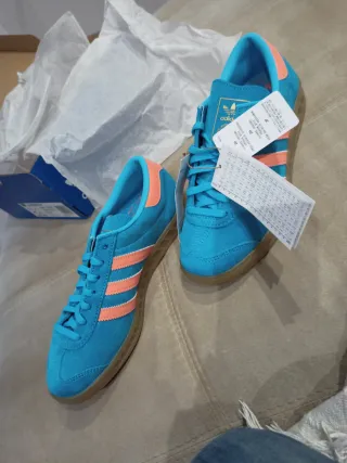 Zapatillas Adidas Azul y Naranja