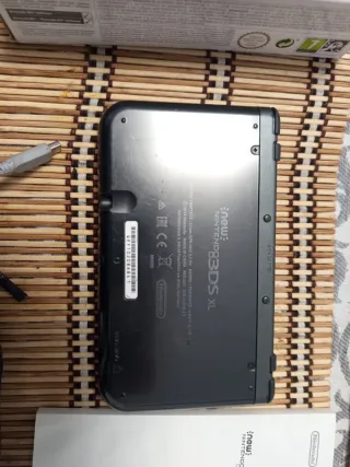 Nintendo 3DS XL Nera + Accessori