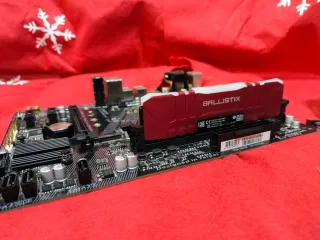 Placa Base Gigabyte GA-870-UD3P