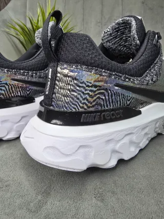 Nike Talla 38.5 Animal Print Nuevas