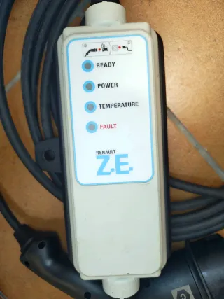 Cargador Coche Eléctrico Tipo 2 Renault