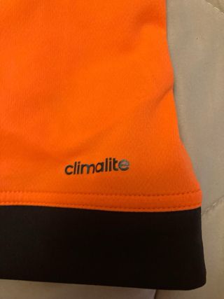 Camiseta Adidas Naranja Deportiva talla S ancha