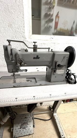 Máquina de coser Adler Triple Arrastre 167