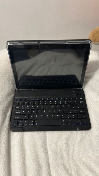 Tablet Android con Teclado Negro