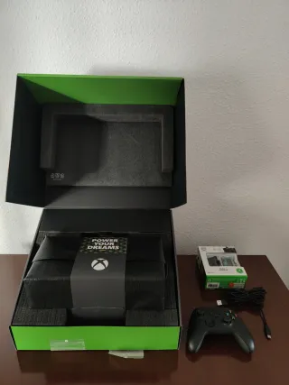 Xbox Series X + Mando + Baterías