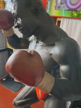Figura Mike Tyson Tamaño Real