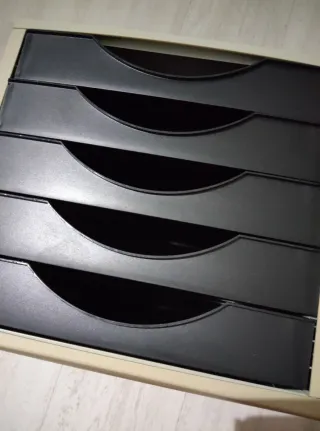 Organizador escritorio 5 cajones beige/negro