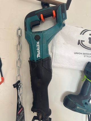 Makita Sierra de Sable