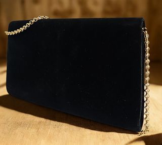Bolso de noche negro de terciopelo con pedrería