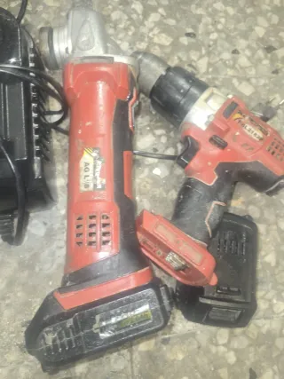 Taladro y radial con baterías