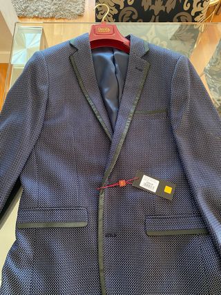 Esmoquin Azul Nuevo con Etiquetas