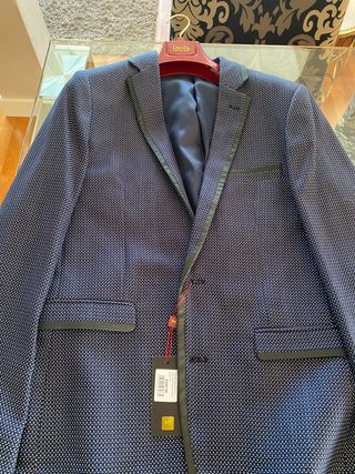 Esmoquin Azul Nuevo con Etiquetas