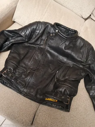 Cazadora Garibaldi Negra