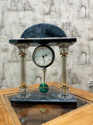 Juego de Candelabros y reloj de metacrilato