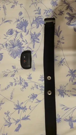 Pulsómetro Polar M400 con sensor H7 y banda pecho.