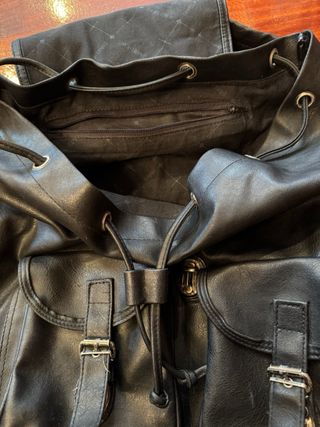 Mochila Daniel Ray Cuero Sintético Vintage Negra