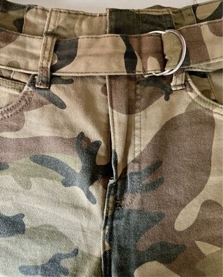 Jeans Bershka vita alta mimetici EU 34