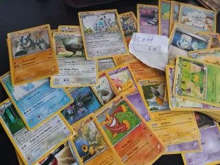 Lote de 50 cartas Pokémon