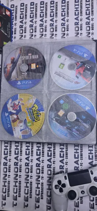 PS4 Slim + 8 Juegos + 1 Mando