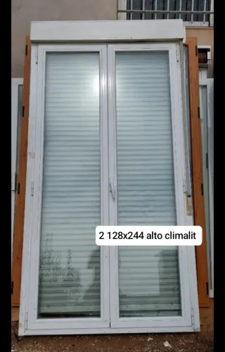 Balconera aluminio 150x227