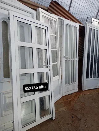 Balconera aluminio 150x227