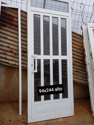 Balconera aluminio 150x227