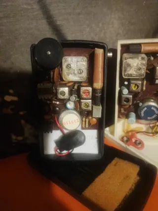 2 Radio portatile d'epoca Criss Bizou