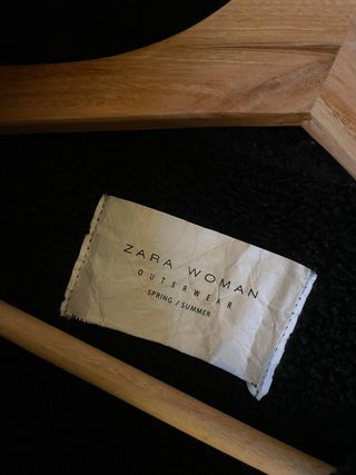 Chaqueta Zara Negra Borrego