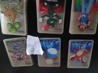 Lote 80 cartas Pokémon laminadas