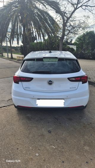 Opel Astra 2016