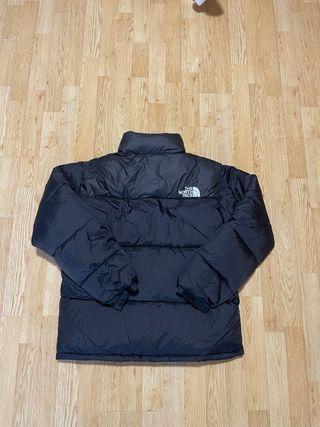 Abrigo TNF
