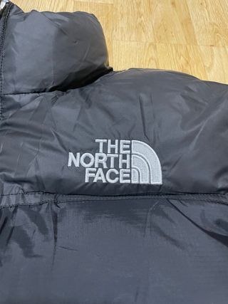 Abrigo TNF