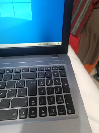 Portátil Asus F540L Core i3