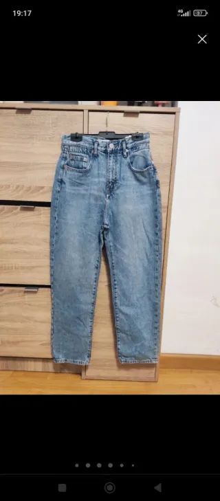 Pantalón talla 36 Pull&Bear. OFERTAAAAAA