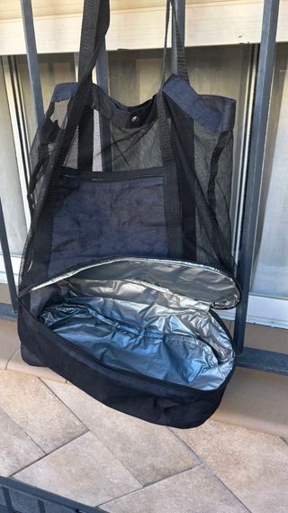 Bolso Malla con Compartimento Térmico Negro