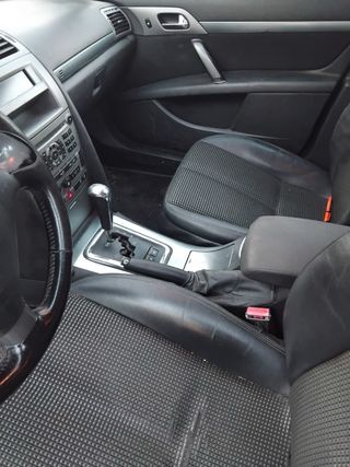 Peugeot 407 200 HDI año 2005 Automatico Negro.