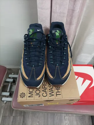 NIKE AIR MAX 95 OBSIDIAN 42'5