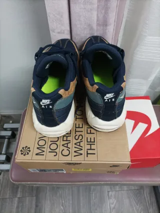 NIKE AIR MAX 95 OBSIDIAN 42'5