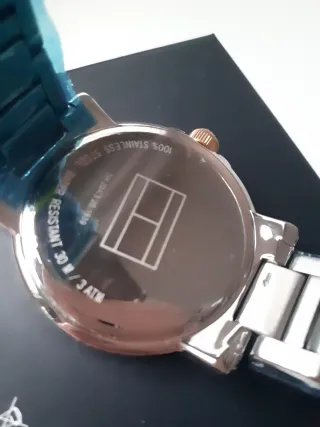 Reloj Tommy Hilfiger Bicolor Dorado y Plateado