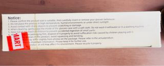 POPMART MOLLY LITTLE PAINTER CUSTODIA PER OCCHIALI