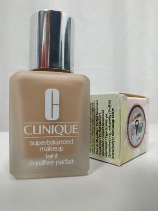 Base de Maquillaje Clinique Superbalanced Makeup