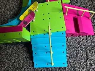 Pista de Skate Tech Deck Neon Mega Park