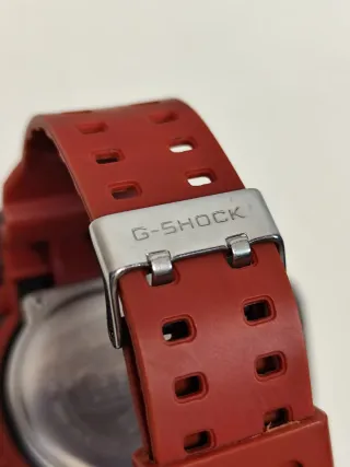 Reloj Casio G-Shock Rojo y Negro 5081