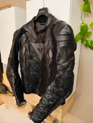 Chaqueta Cuero Dainese Avro Talla 54