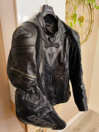 Chaqueta Cuero Dainese Avro Talla 54