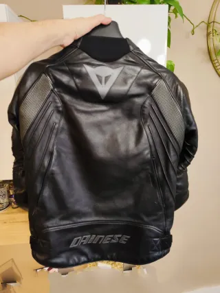 Chaqueta Cuero Dainese Avro Talla 54