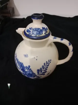 Jarra de porcelana antigua azul y blanco