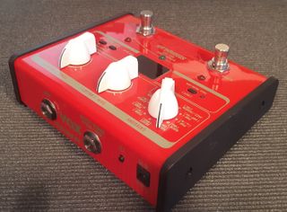 VOX StompLab IB Multiefectos para Bajo,con su caja